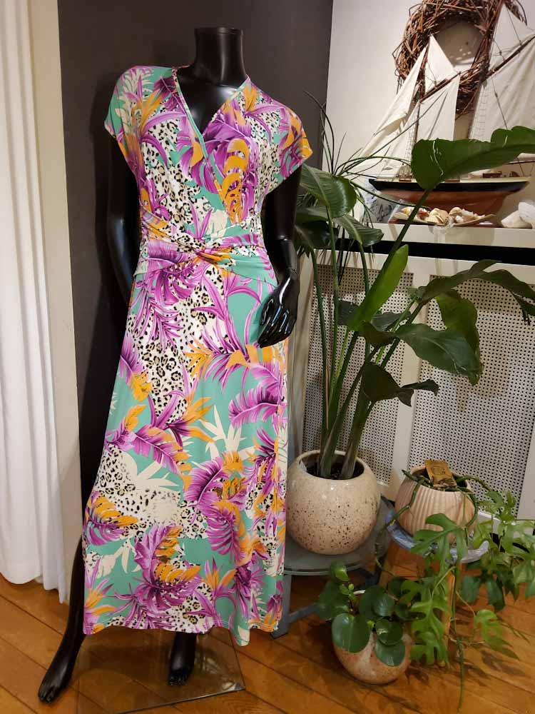 meloen Spuug uit binden BATIDA is een coole dameskleding collectie voor It-girls | Boetiek CARLA  WILLEBROEK